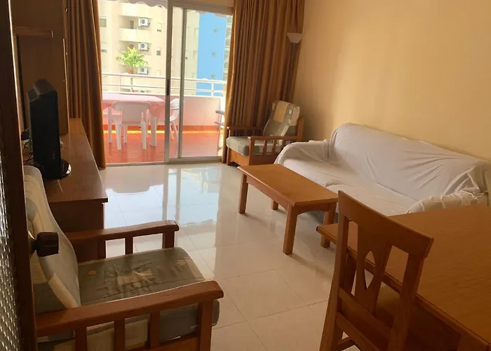 Service Lazaro- Aguamarina 46 Appartement *