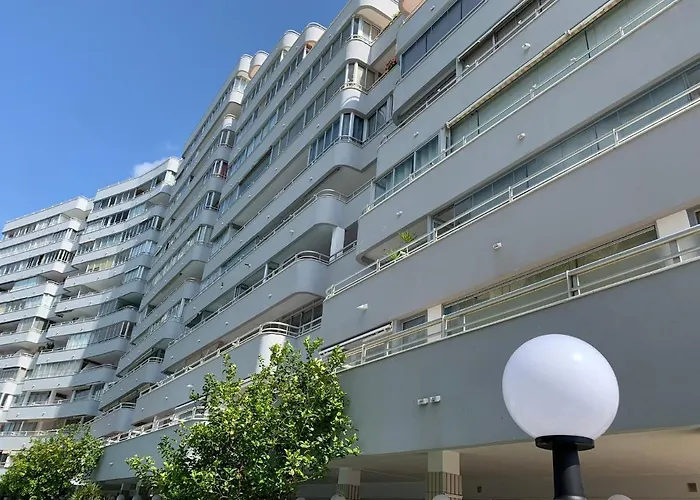 Service Lazaro- Aguamarina 46 Appartement *